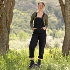 Nisolo Sustainable Women's Go-To Lug Chelsea Boot -Minnetonka Shoes Shop GUEST 24e993bd cc5b 4d91 abbd d4a2fa4f932c