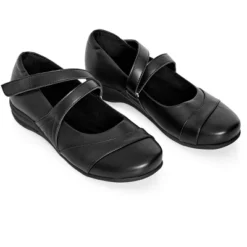 Women's WIDE FIT Brooklyn Comfort Flat - Black | CLOUDWALKERS 12 Women's WIDE FIT Brooklyn Comfort Flat - Black | CLOUDWALKERS -Minnetonka Shoes Shop GUEST 313bddd8 8786 47e8 a2d6 aa00f02625a6