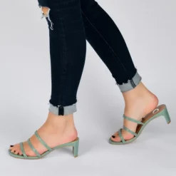 Journee Collection Women's Hariett Pump -Minnetonka Shoes Shop GUEST 5bc379d2 44f2 42b4 a0ae b56883d80afa