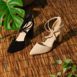 Allegra K Women's Pointed Toe Buckle Cross Strap Chunky Heels Pumps