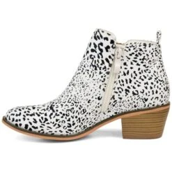 Journee Collection Womens Rebel Outside Zip Stacked Heel Booties
